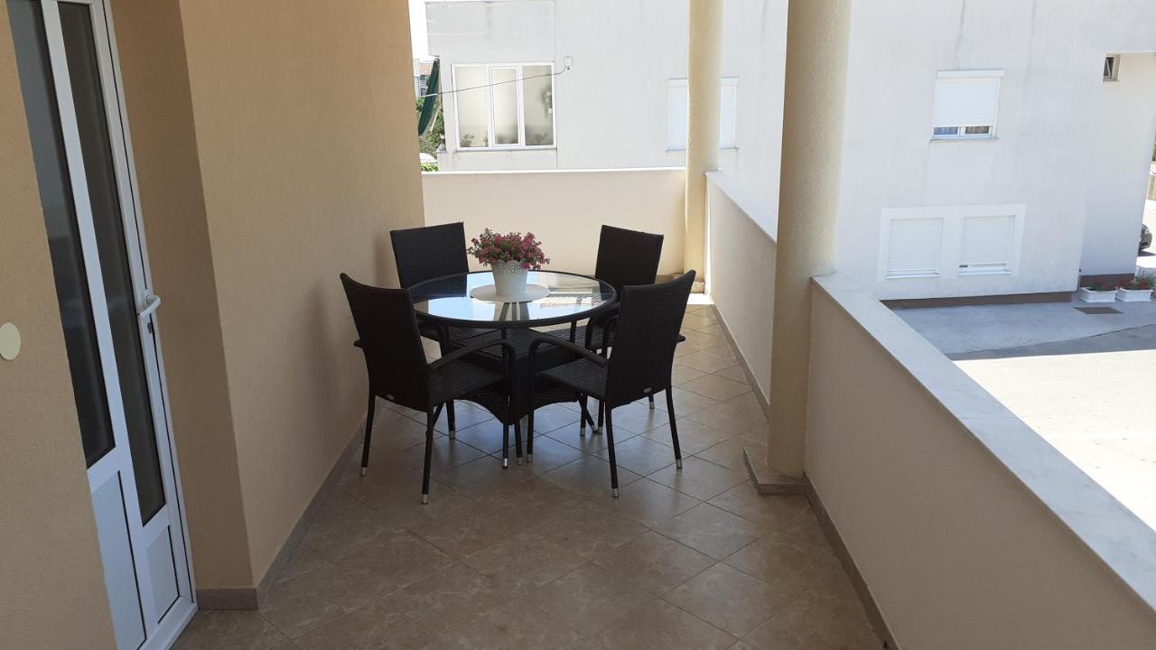 Apartman Nina Vodice Exterior foto